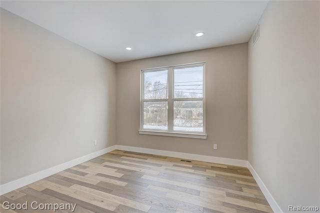 2418 Shenandoah Drive, Royal Oak, MI 48073