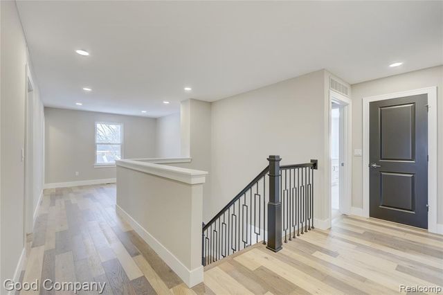 2418 Shenandoah Drive, Royal Oak, MI 48073