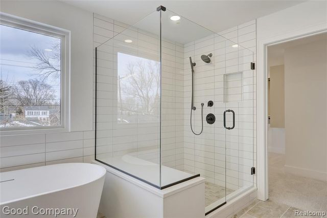 2418 Shenandoah Drive, Royal Oak, MI 48073