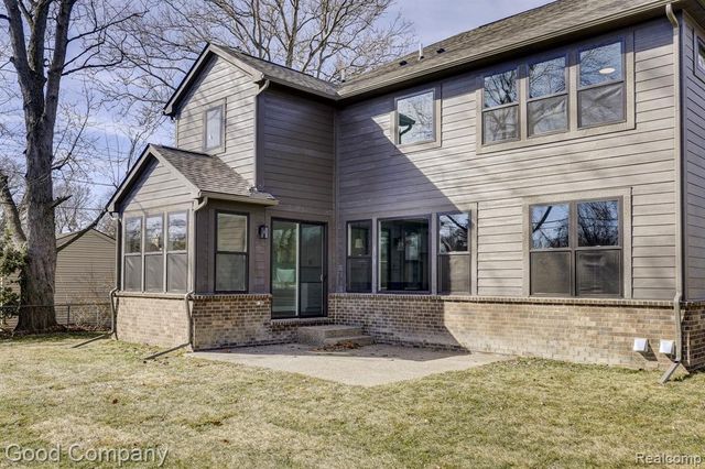 2418 Shenandoah Drive, Royal Oak, MI 48073