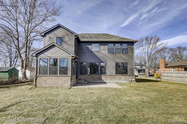 2418 Shenandoah Drive, Royal Oak, MI 48073