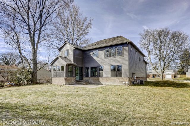 2418 Shenandoah Drive, Royal Oak, MI 48073