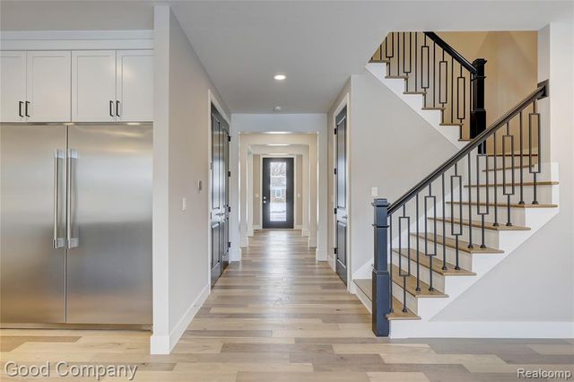 2418 Shenandoah Drive, Royal Oak, MI 48073