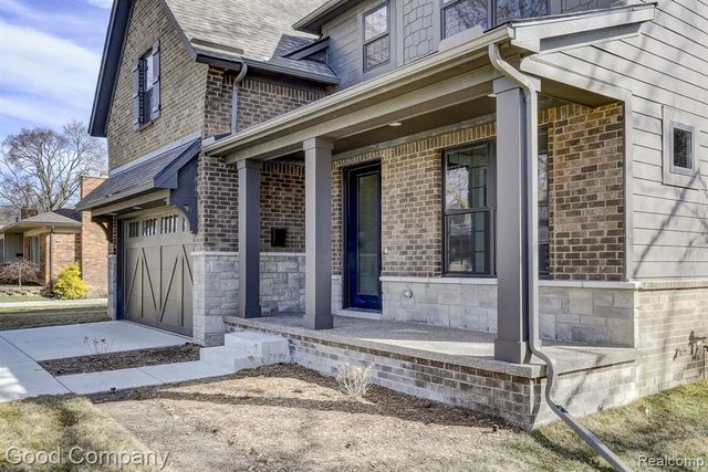 2418 Shenandoah Drive, Royal Oak, MI 48073