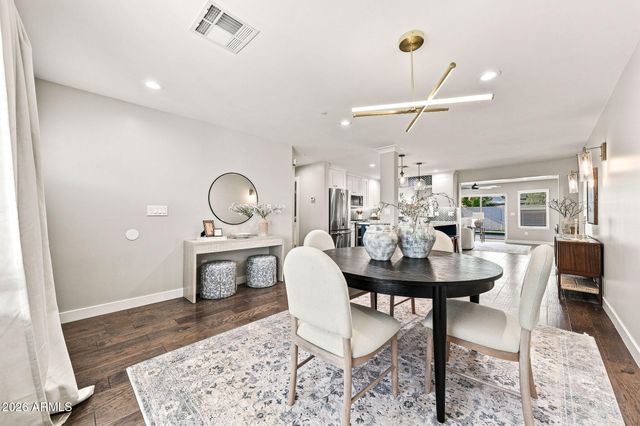 7702 E PINCHOT Avenue, Scottsdale, AZ 85251