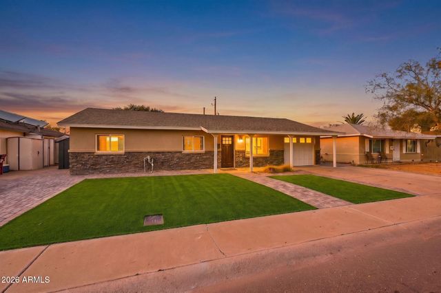 7702 E PINCHOT Avenue, Scottsdale, AZ 85251
