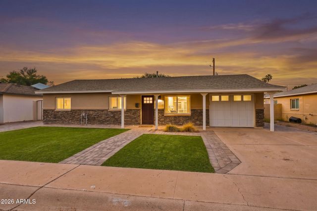 7702 E PINCHOT Avenue, Scottsdale, AZ 85251