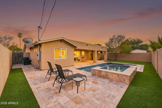 7702 E PINCHOT Avenue, Scottsdale, AZ 85251