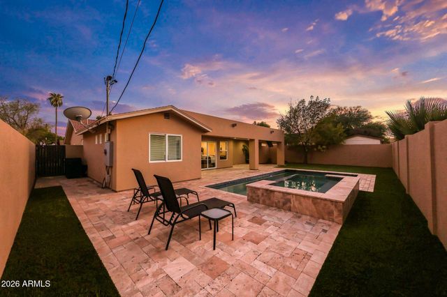 7702 E PINCHOT Avenue, Scottsdale, AZ 85251