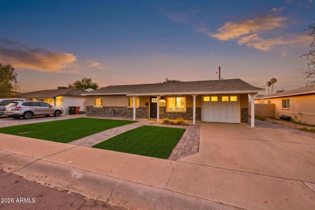 7702 E PINCHOT Avenue, Scottsdale, AZ 85251