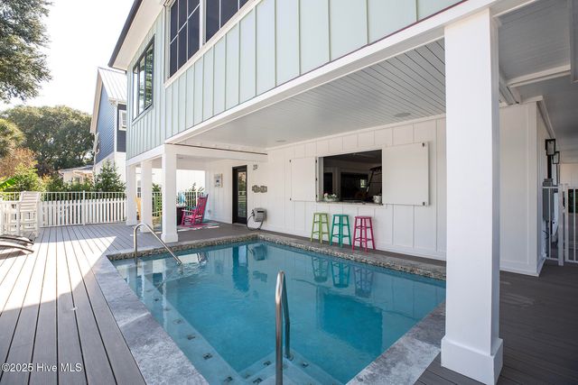 434 Settlers Lane, Kure Beach, NC 28449