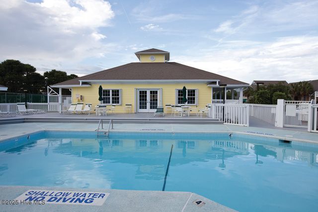 434 Settlers Lane, Kure Beach, NC 28449