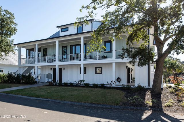 434 Settlers Lane, Kure Beach, NC 28449