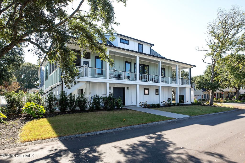 434 Settlers Lane, Kure Beach, NC 28449