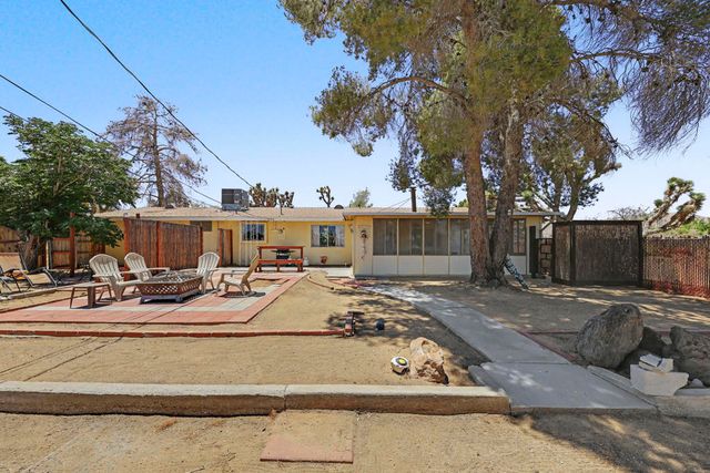 7603 Fox Trail, Yucca Valley, CA 92284