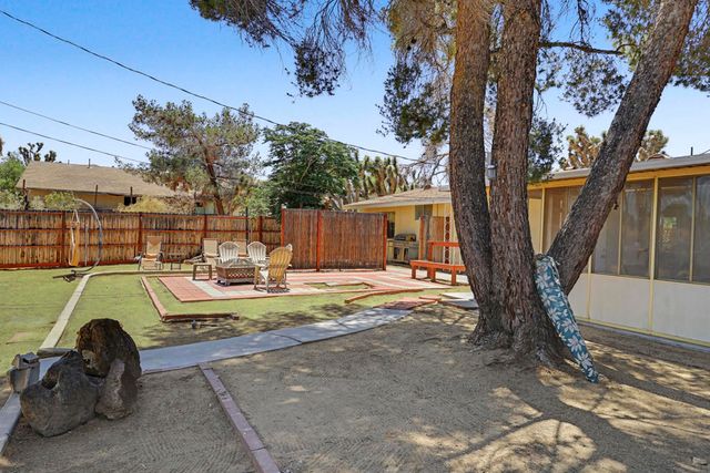 7603 Fox Trail, Yucca Valley, CA 92284