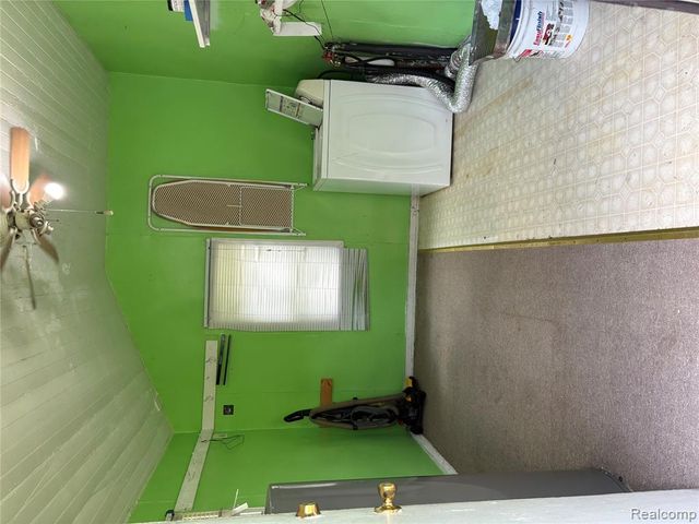 2234 Shattuck Road, Saginaw, MI 48603