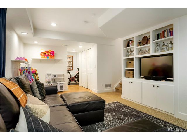 15672 Greenstone Ln, Parker, CO 80134