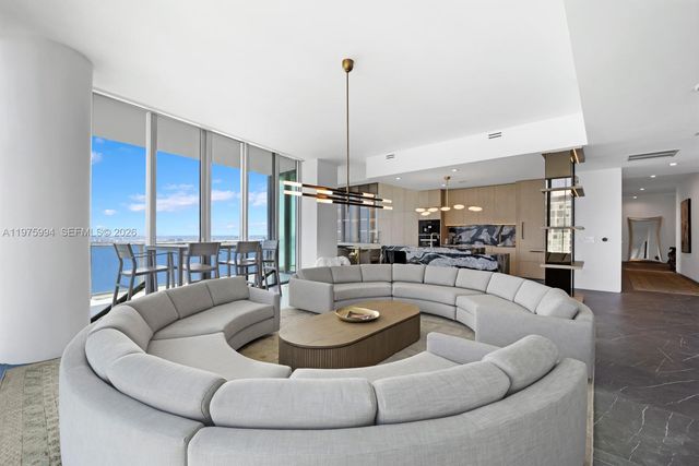 2900 NE 7th Avenue UPH-4602, Miami, FL 33137