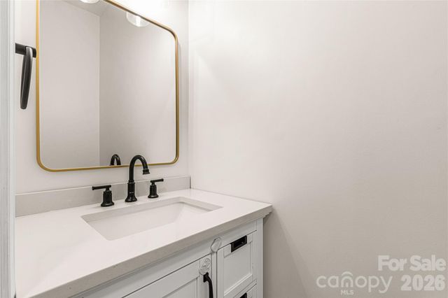12819 Matisse Lane, Charlotte, NC 28215