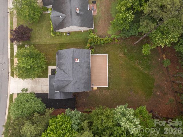 12819 Matisse Lane, Charlotte, NC 28215