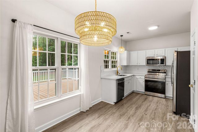12819 Matisse Lane, Charlotte, NC 28215