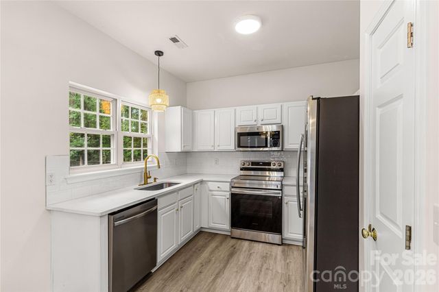 12819 Matisse Lane, Charlotte, NC 28215