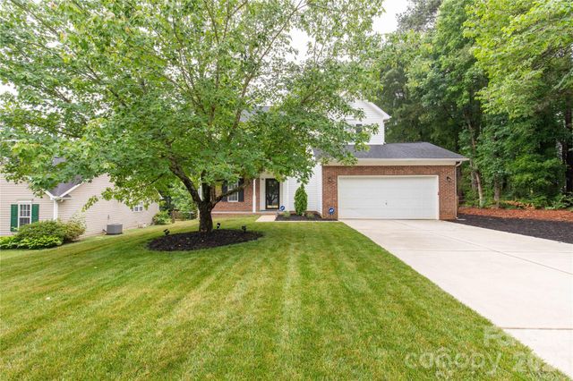 12819 Matisse Lane, Charlotte, NC 28215