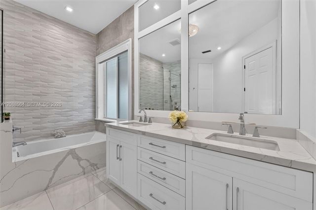14940 NW 89th Avenue, Miami Lakes, FL 33018