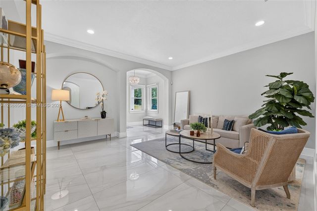 14940 NW 89th Avenue, Miami Lakes, FL 33018