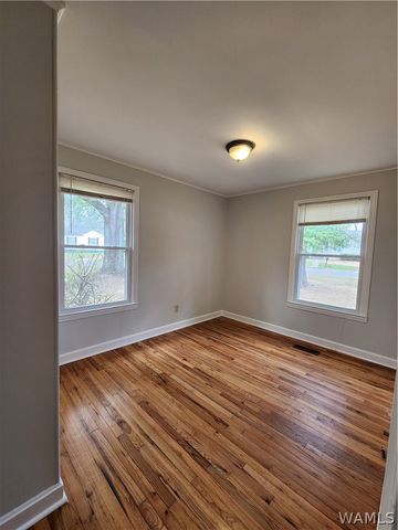 2502 5th E, Tuscaloosa, AL 35401