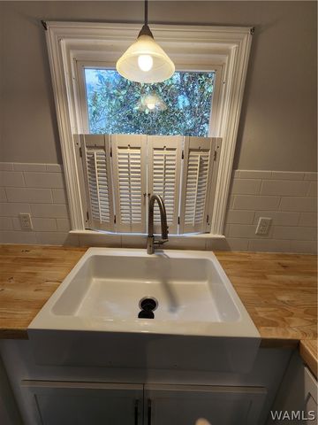 2502 5th E, Tuscaloosa, AL 35401