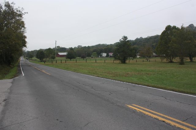 5679 Carters Creek Pike, Thompsons Station, TN 37179