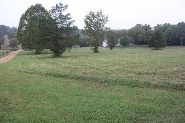 5679 Carters Creek Pike, Thompsons Station, TN 37179
