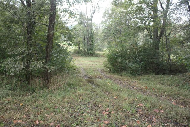 5679 Carters Creek Pike, Thompsons Station, TN 37179