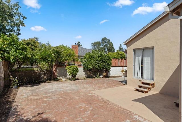 101 King Street, Redwood City, CA 94062