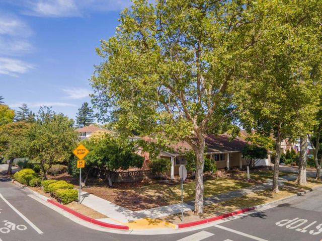 101 King Street, Redwood City, CA 94062