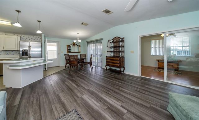 37443 GILL AVENUE, Zephyrhills, FL 33541