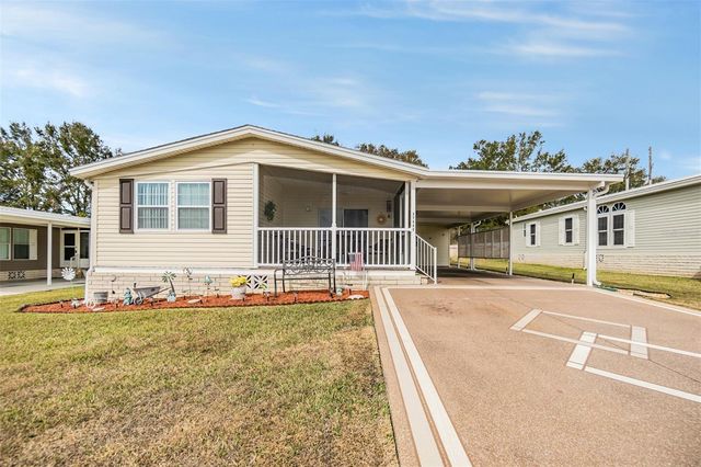 37443 GILL AVENUE, Zephyrhills, FL 33541