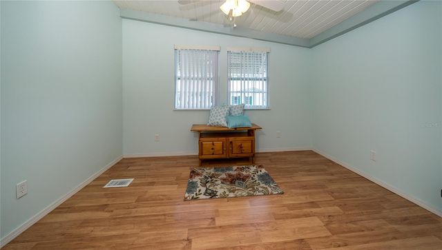 37443 GILL AVENUE, Zephyrhills, FL 33541