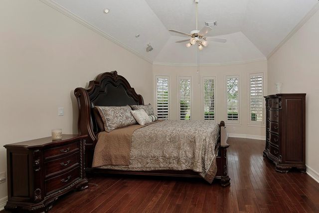 11827 Water Oak Drive, Magnolia, TX 77354