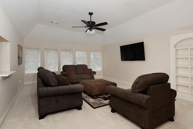 11827 Water Oak Drive, Magnolia, TX 77354