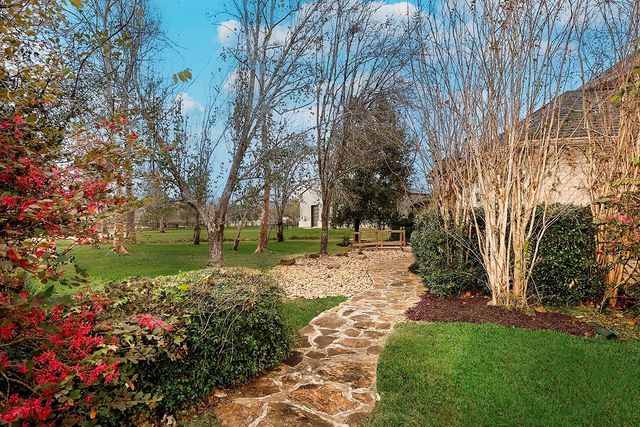 11827 Water Oak Drive, Magnolia, TX 77354