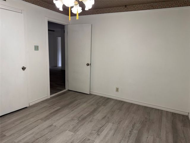 617 Forest Lane, Hurst, TX 76053