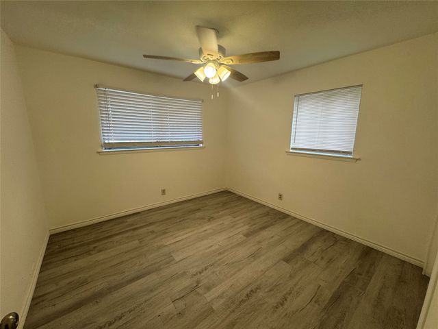 617 Forest Lane, Hurst, TX 76053
