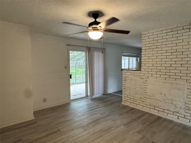 617 Forest Lane, Hurst, TX 76053