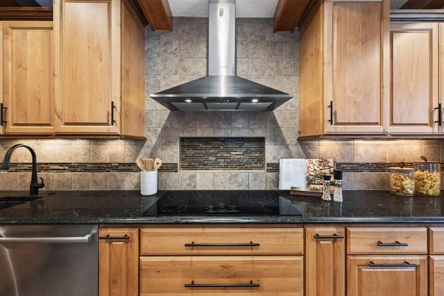 5057 Tuxedo Boulevard, Mound, MN 55364