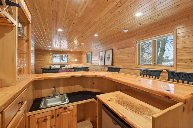 5057 Tuxedo Boulevard, Mound, MN 55364