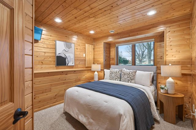 5057 Tuxedo Boulevard, Mound, MN 55364