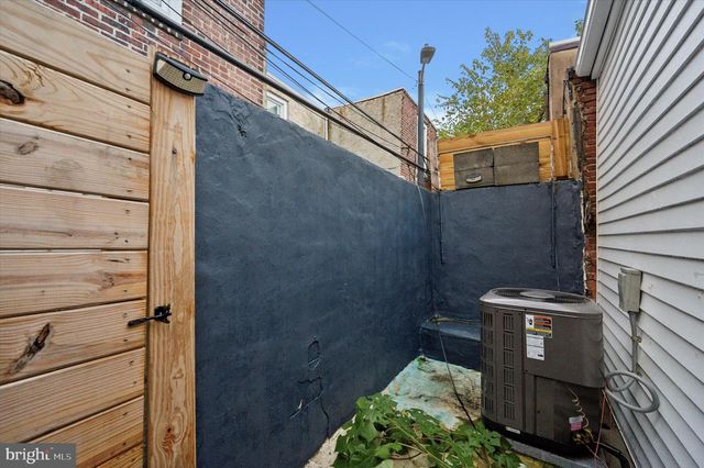 1309 S MOLE ST, Philadelphia, PA 19146